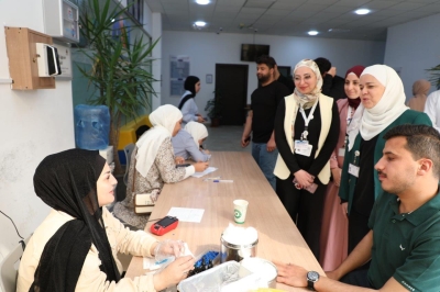 نقطة دم تعني حياة: جامعة عمان العربية تنظم حملة تبرع بالدم بمشاركة واسعة