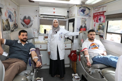 نقطة دم تعني حياة: جامعة عمان العربية تنظم حملة تبرع بالدم بمشاركة واسعة