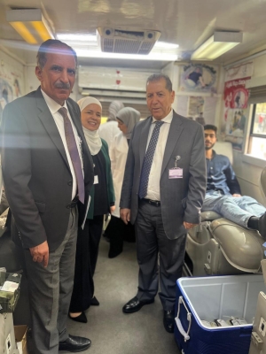 نقطة دم تعني حياة: جامعة عمان العربية تنظم حملة تبرع بالدم بمشاركة واسعة