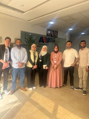 نقطة دم تعني حياة: جامعة عمان العربية تنظم حملة تبرع بالدم بمشاركة واسعة