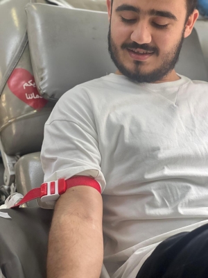 نقطة دم تعني حياة: جامعة عمان العربية تنظم حملة تبرع بالدم بمشاركة واسعة