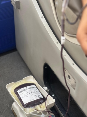 نقطة دم تعني حياة: جامعة عمان العربية تنظم حملة تبرع بالدم بمشاركة واسعة