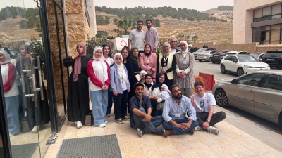 نقطة دم تعني حياة: جامعة عمان العربية تنظم حملة تبرع بالدم بمشاركة واسعة