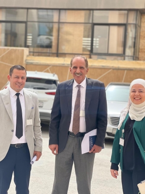 نقطة دم تعني حياة: جامعة عمان العربية تنظم حملة تبرع بالدم بمشاركة واسعة