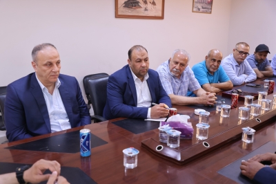 وزير الشباب يواصل جولاته الميدانية في العقبة ويلتقي رؤساء أندية المحافظة