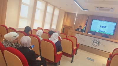 كلية الصيدلة في الزيتونة  تنظّم ورشة تدريبية حول تطبيقات Moodle لأعضاء الهيئة التدريسية