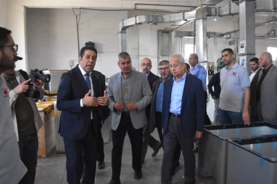 وزير الطاقة يزور مجموعة أبو حلتم  للاستثمارات ويؤكد: الصناعة أولوية وطنية