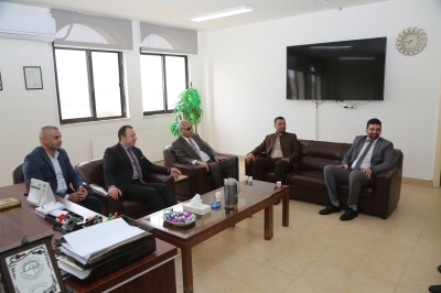 حقوق الزيتونة تستقبل وفدًا أكاديميًا من جامعة بسكرة الجزائرية