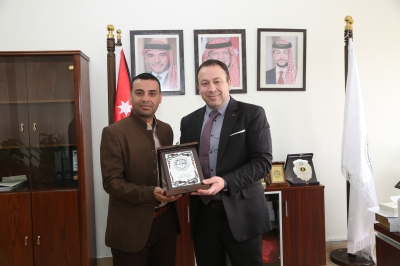 حقوق الزيتونة تستقبل وفدًا أكاديميًا من جامعة بسكرة الجزائرية