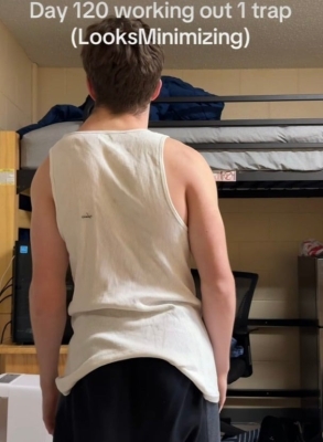 مؤثر على تيك توك يدرب نصف جسده فقط.. والنتيجة تُذهل المتابعين