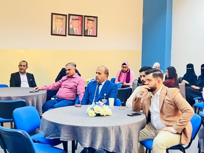 جامعة عمان العربية تنظم لقاءً مع خريجي كلية تكنولوجيا المعلومات لتعزيز التواصل والتطوير الأكاديمي