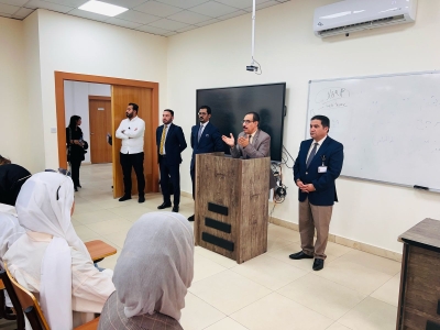 كلية القانون في جامعة عمان العربية تعقد اجتماعاً حوارياً مع طلبة البكالوريوس والدراسات العليا لتعزيز التواصل وتطوير البيئة الأكا