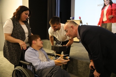 كيا الأردن تكرّم الطلبة المتميزين في أكاديمية التحالف الأردنية