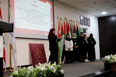 طلبة دبلوم إدارة الأعمال الدولية يعرضون مشاريعهم التطبيقية في جلسة مشتركة بجامعة عمان العربية