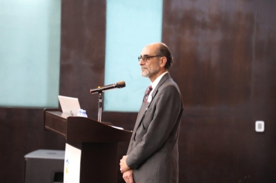 طلبة دبلوم إدارة الأعمال الدولية يعرضون مشاريعهم التطبيقية في جلسة مشتركة بجامعة عمان العربية