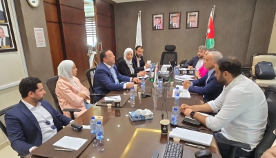 الداوود والمفلح يبحثان إنشاء مركز بريدي بالنافورة في محافظة العقبة