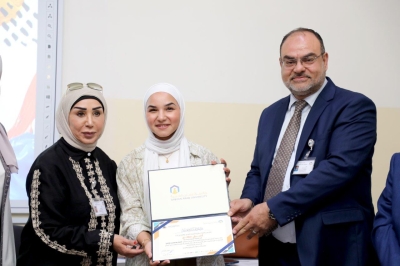 جامعة عمان العربية تنظم ورشة تدريبية بعنوان العلاج النفسي بالفن للتوعية بالطرق الصحيحة للتفريغ النفسي