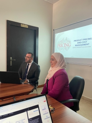 صيدلة عمان العربية تنظم محاضرة بعنوان (استراتيجيات تسعير المنتجات الدوائية وإدارة التكاليف)