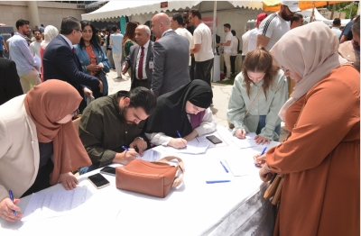 رئيس جامعة البترا يفتتح فعاليات اليوم الوظيفي الخامس عشر بمشاركة أكثر من 50 شركة ومؤسسة أردنية وأكثر من 300 فرصة عمل