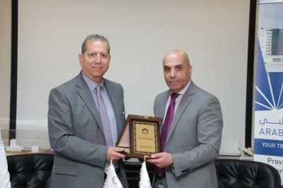 عمان العربية توقع اتفاقية تعاون مع المركز العربي الطبي لتدريب طلبة الصيدلة وتأهيلهم لسوق العمل
