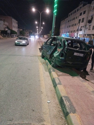 الأردن.. إصابة 7 أشخاص بحادث تصادم بين 4 مركبات في مادبا - صور