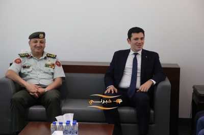 إطلاق بطاقة فيزا 