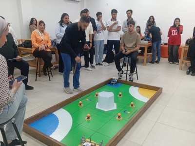 طلبة قسم علم البيانات والذكاء الاصطناعي في (عمان العربية) يبدعون في مسابقة     Ball Collector Robot