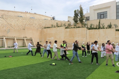 كلية الصيدلة في عمان العربية تنظم يومًا توعويًا رياضيًا تحت شعار (نحو حرم جامعي خالٍ من التدخين)