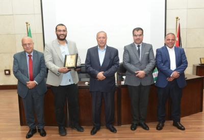 الندوة العلمية الأولى لكلية طب الأسنان في جامعة البترا تسلط الضوء على أحدث التقنيات في طب وجراحة الفم