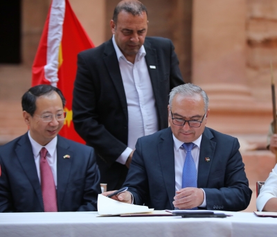 البترا وسور الصين العظيم توقّعان اتفاقية توأمة لتعزيز التسويق السياحي