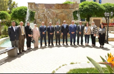 جامعة البترا تكرم نقابة الصحفيين في ندوة حول حرية الصحافة والمسؤولية الإعلامية