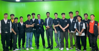 (الشرق الأوسط) تستجيب لبرنامج تعليمي حكومي واعد في الوسائط الإبداعية