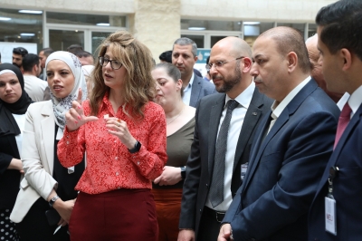 يوم طبي مجاني ضم عشرات الأطباء والمراكز في (الشرق الأوسط)