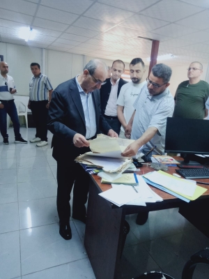 وزير الإدارة المحلية يتفقد 3 بلديات في عجلون وإربد