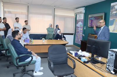 طلبة الهندسة المدنية في عمان العربية يزورون المركز الجغرافي الملكي الأردني
