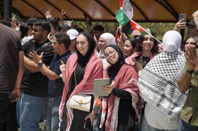 (الشرق الأوسط) توحّد المشهد العربي في عيد الاستقلال الـ79… رايات عربية ترسم لوحة مبهجة بجانب علم الأردن