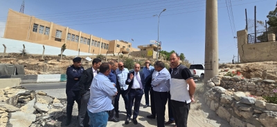 المصري يستمع لملاحظات المتضررين من مشروع طريق شمال الكرك