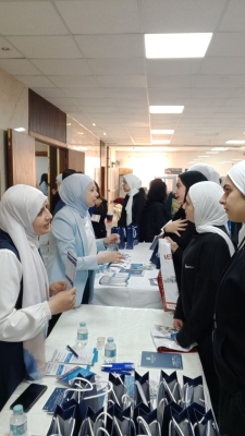 جامعة عمان العربية تشارك مدارس الاتحاد في فعالية يوم التحدث الوظيفي