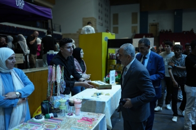 بالصور ... كرنفال احتفالي بهيج  في عمان الأهلية  بعيد الاستقلال