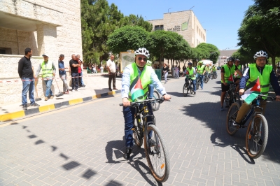 جامعة البترا تنظم مسيرة الدراجات الهوائية بجامعة احتفالاً بعيد الاستقلال التاسع والسبعين
