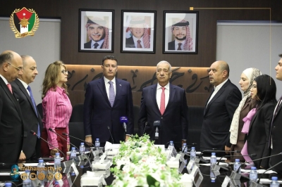 حزب الميثاق الوطني يشارك في تنظيم ملتقى البرلمانات والاتحادات الطلابية بجامعة الشرق الأوسط لتعزيز مشاركة الشباب بالحياة السياسية