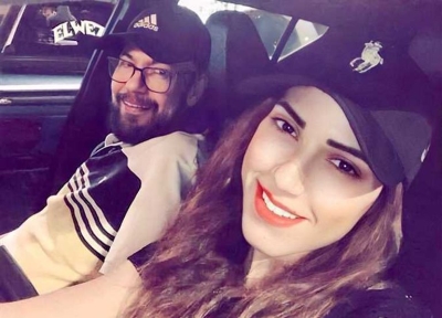 إيمي طلعت زكريا تنشر آخر صورة جمعتها بوالدها الراحل