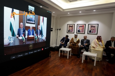 اللجنة الوزارية المكلّفة من القمة العربية الإسلامية المشتركة تعقد اجتماعاً موسعاً مع الرئيس الفلسطيني عبر تقنية الاتصال المرئي