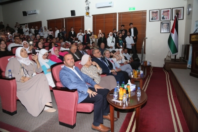 قسم اللغة الإنجليزية في جامعة الزيتونة ينظم يومًا احتفاليًا مميزًا بمناسبة English Day