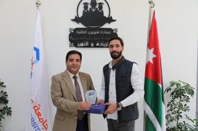 (عمان العربية) تُشعل روح التنافس بين طلبتها في مسابقات التحدي بحضور المؤثر أديب السمكي