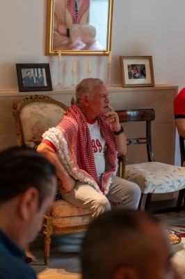 الملك يتابع مباراة النشامى في لندن - صور