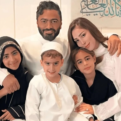 تامر حسني يطلب الدعاء لابنه «آدم» ويحذر الآباء من تجاهل هذه الأعراض - صورة