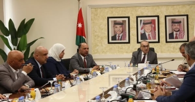 اجتماع حكومي لضمان توريد الاسفلت بالأردن