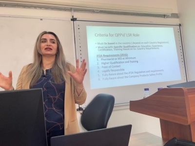 (استكشاف عالم اليقظة الدوائية) ..   محاضرة تطبيقية لطلبة الماجستير في عمان العربية