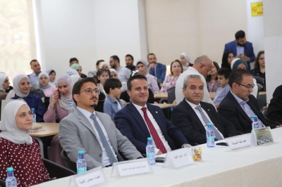 كلية الصيدلة في جامعة الزيتونة الأردنية تنظم لقاءها الثامن مع خريجيها